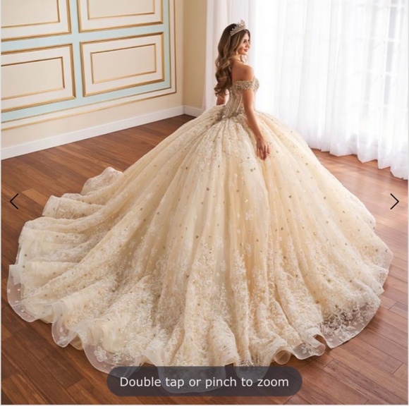 Sweet 16 Gown - Picture 1 of 2